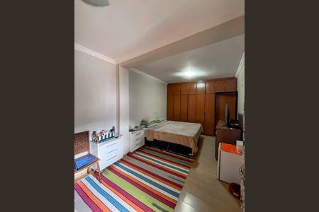 Casa à venda com 193m², 3 quartos e 2 vagas Casa à venda com 193m², 3 quartos e 2 vagasSuite