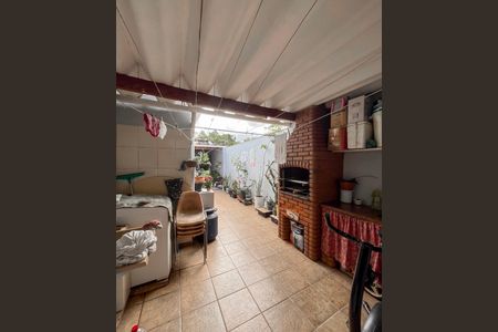 Casa à venda com 193m², 3 quartos e 2 vagas Casa à venda com 193m², 3 quartos e 2 vagasChurrasqueira