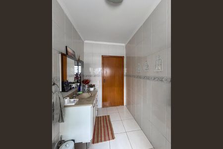 Casa à venda com 193m², 3 quartos e 2 vagas Casa à venda com 193m², 3 quartos e 2 vagasBanheiro