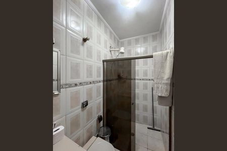 Casa à venda com 193m², 3 quartos e 2 vagas Casa à venda com 193m², 3 quartos e 2 vagasBanheiro da Suíte