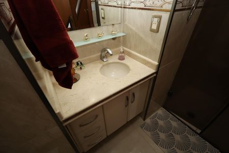 Apartamento à venda com 92m², 3 quartos e 2 vagasBanheiro