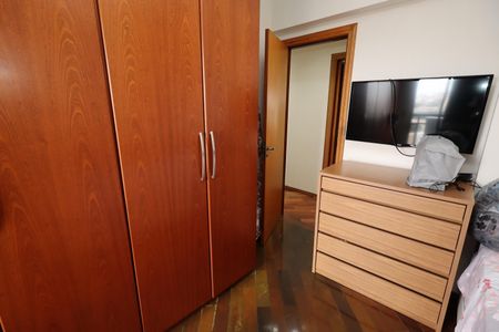 Apartamento à venda com 92m², 3 quartos e 2 vagasQuarto 2