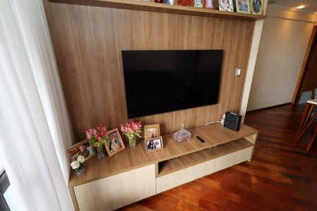 Sala de TV de apartamento à venda com 3 quartos, 92m² em Vila Curuçá, Santo André