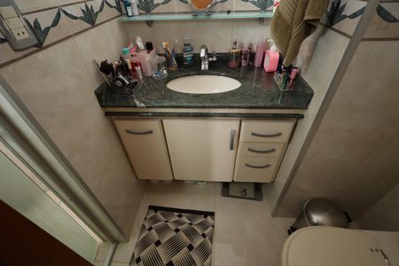 Apartamento à venda com 92m², 3 quartos e 2 vagasBanheiro da Suíte