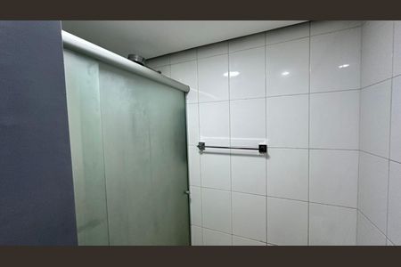 Apartamento à venda com 100m², 3 quartos e 1 vaga Apartamento à venda com 100m², 3 quartos e 1 vagaBanheiro social