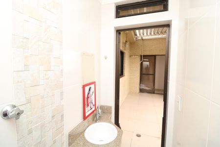 Apartamento à venda com 120m², 3 quartos e 2 vagasBanheiro da Churrsqueira