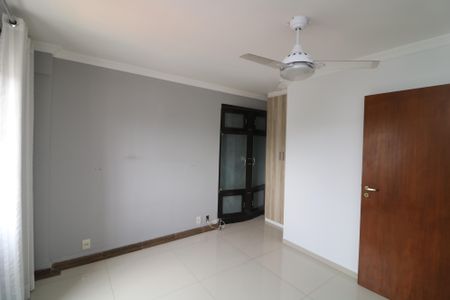 Apartamento à venda com 120m², 3 quartos e 2 vagasQuarto 2