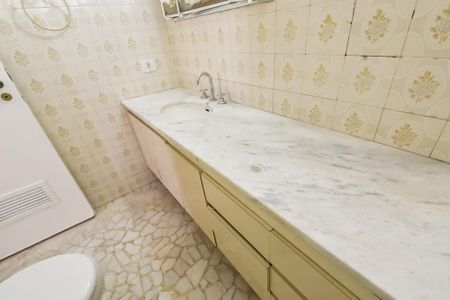 Apartamento para alugar com 105m², 3 quartos e 1 vagaBanheiro da suíte