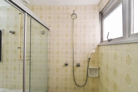 Apartamento para alugar com 105m², 3 quartos e 1 vagaBanheiro da suíte