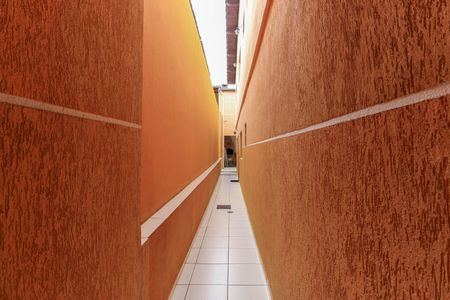 Casa à venda com 170m², 3 quartos e 2 vagasCorredor Externo