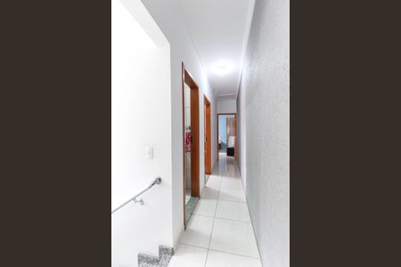 Casa à venda com 170m², 3 quartos e 2 vagasCorredor