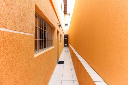 Casa à venda com 170m², 3 quartos e 2 vagasCorredor Externo