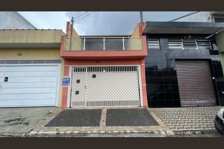 Casa à venda com 170m², 3 quartos e 2 vagasFachada