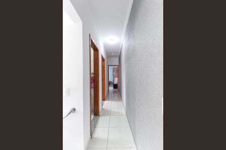 Casa à venda com 170m², 3 quartos e 2 vagasCorredor