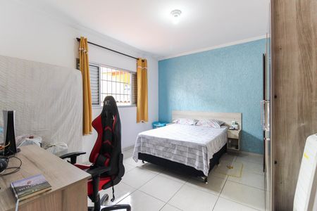 Quarto 2 de casa à venda com 3 quartos, 170m² em Parque Cruzeiro do Sul, São Paulo