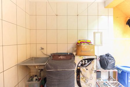 Casa à venda com 170m², 3 quartos e 2 vagasÁrea de Serviço