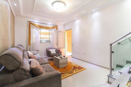 Casa à venda com 170m², 3 quartos e 2 vagasSala