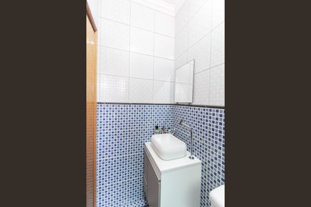 Casa à venda com 170m², 3 quartos e 2 vagasBanheiro da Suíte