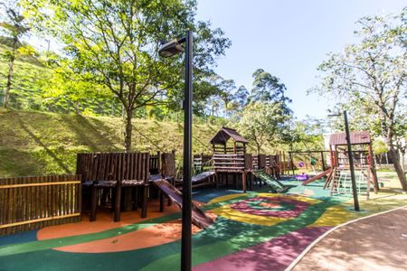 Apartamento para alugar com 100m², 2 quartos e 2 vagasÁrea comum - Playground