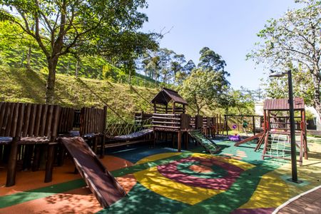 Apartamento para alugar com 100m², 2 quartos e 2 vagasÁrea comum - Playground