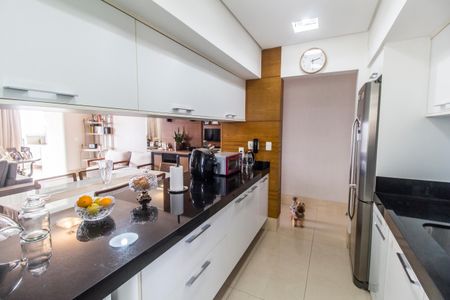 Apartamento para alugar com 100m², 2 quartos e 2 vagasCozinha