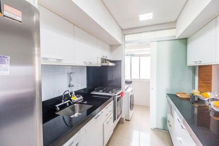 Apartamento para alugar com 100m², 2 quartos e 2 vagasCozinha
