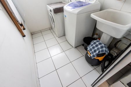 Apartamento para alugar com 67m², 2 quartos e 1 vagaÁrea de Serviço