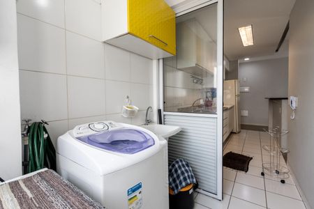 Apartamento para alugar com 67m², 2 quartos e 1 vagaÁrea de Serviço