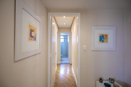 Apartamento à venda com 98m², 3 quartos e 2 vagasCorredor