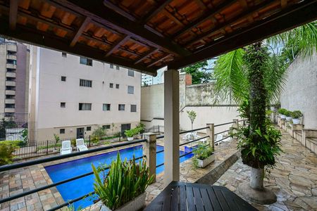 Apartamento à venda com 98m², 3 quartos e 2 vagasChurrasqueira