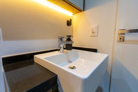 Studio para alugar com 21m², 1 quarto e sem vaga Studio para alugar com 21m², 1 quarto e sem vagaBanheiro