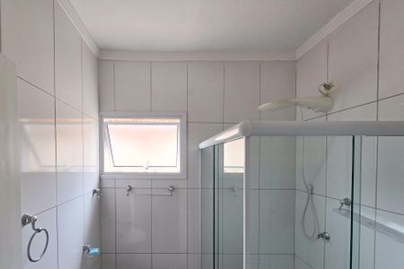 Casa à venda com 128m², 3 quartos e 2 vagasBanheiro Social