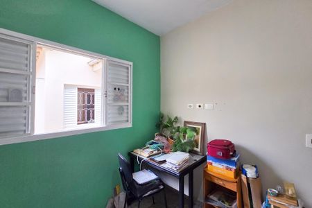 Casa à venda com 128m², 3 quartos e 2 vagasQuarto - Edícula 