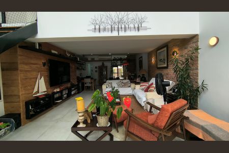 Sala de casa de condomínio à venda com 9 quartos, 500m² em Recreio dos Bandeirantes, Rio de Janeiro