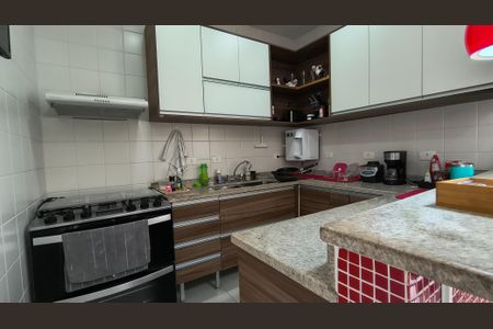 Casa de condomínio à venda com 500m², 9 quartos e 8 vagas Casa de condomínio à venda com 500m², 9 quartos e 8 vagasCozinha 2