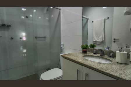 Casa de condomínio à venda com 500m², 9 quartos e 8 vagas Casa de condomínio à venda com 500m², 9 quartos e 8 vagasBanheiro Social 1