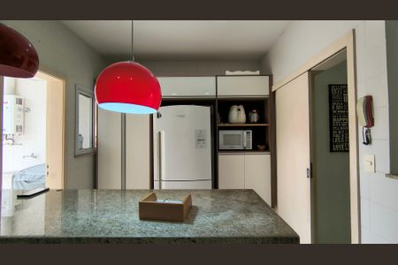 Casa de condomínio à venda com 500m², 9 quartos e 8 vagas Casa de condomínio à venda com 500m², 9 quartos e 8 vagasCozinha 2