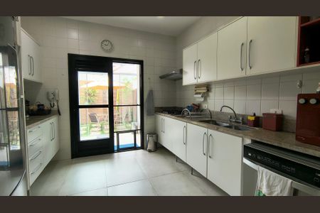 Casa de condomínio à venda com 500m², 9 quartos e 8 vagas Casa de condomínio à venda com 500m², 9 quartos e 8 vagasCozinha 1