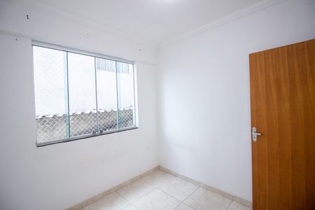 Quarto 2 de casa à venda com 2 quartos, 150m² em Europa, Contagem