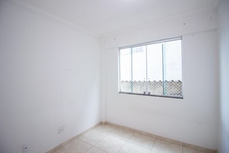Quarto 2 de casa à venda com 2 quartos, 150m² em Europa, Contagem