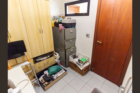 Apartamento para alugar com 162m², 3 quartos e 2 vagasQuarto de Serviço