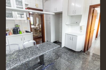 Apartamento para alugar com 162m², 3 quartos e 2 vagasCozinha