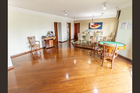 Apartamento para alugar com 162m², 3 quartos e 2 vagasSala