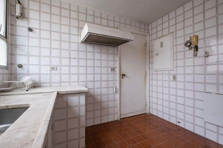 Apartamento à venda com 212m², 3 quartos e 3 vagas Apartamento à venda com 212m², 3 quartos e 3 vagasCozinha