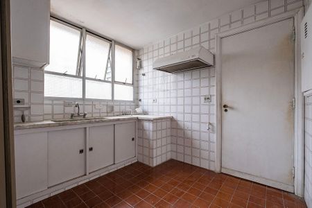 Apartamento à venda com 212m², 3 quartos e 3 vagas Apartamento à venda com 212m², 3 quartos e 3 vagasCozinha