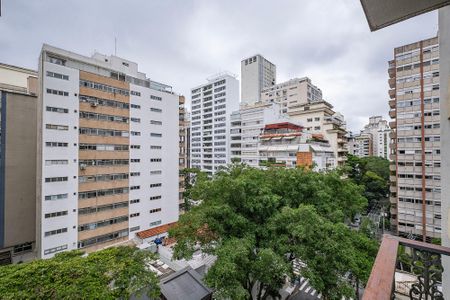 Sala - Vista de apartamento à venda com 3 quartos, 212m² em Cerqueira César, São Paulo