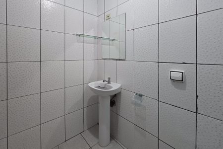 Casa à venda com 150m², 6 quartos e 2 vagas Casa à venda com 150m², 6 quartos e 2 vagasBanheiro - Casa 2