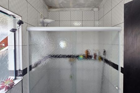 Casa à venda com 150m², 6 quartos e 2 vagas Casa à venda com 150m², 6 quartos e 2 vagasBanheiro Social 1