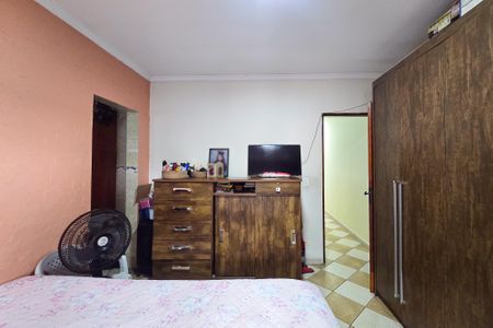 Casa à venda com 150m², 6 quartos e 2 vagas Casa à venda com 150m², 6 quartos e 2 vagasQuarto 2