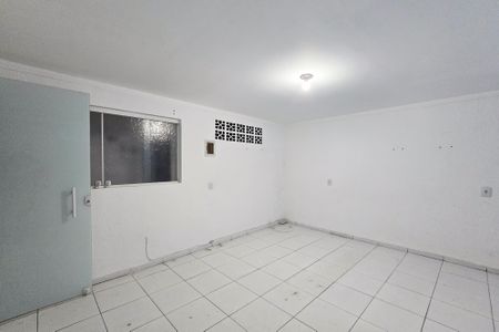 Casa à venda com 150m², 6 quartos e 2 vagas Casa à venda com 150m², 6 quartos e 2 vagasSala - Casa 2